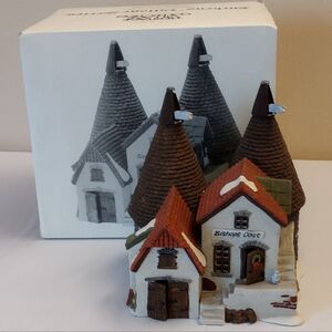 Dept 56 Bishops Oast House Heritage Village Series Dickens Village Series in Box